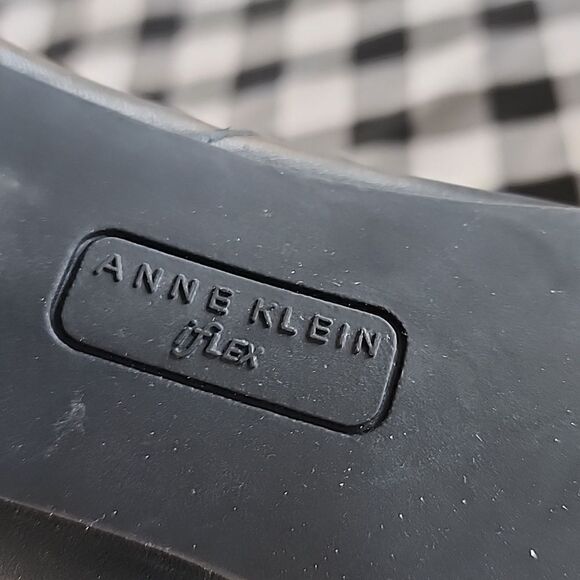 Anne Klein Black Leather Upper Pointed Chelsey I~flex ankle boot Stylish Strap - Picture 10 of 16